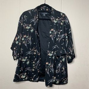 Forever 21 floral 3/4 sleeve blazer/coverup‎ Medium